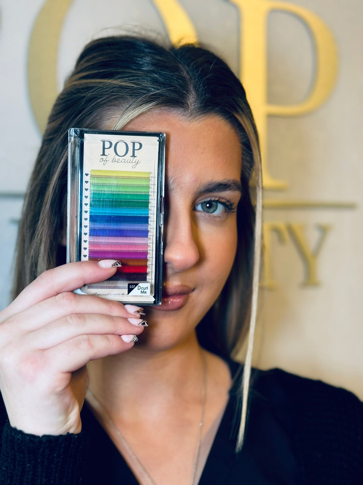 'POP of Colour' Mixed Length (0.07 D Curl)